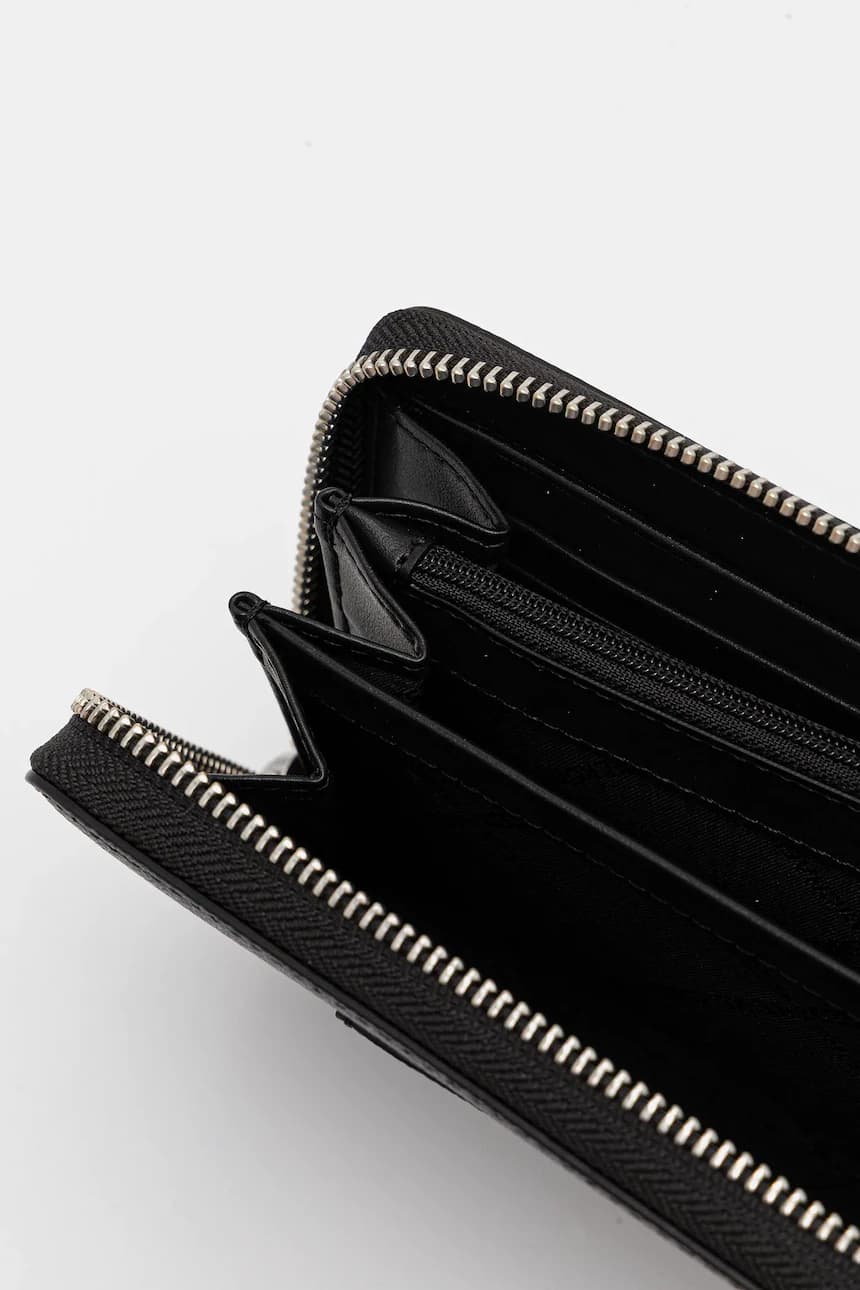 Кожен портфейл Michael Kors